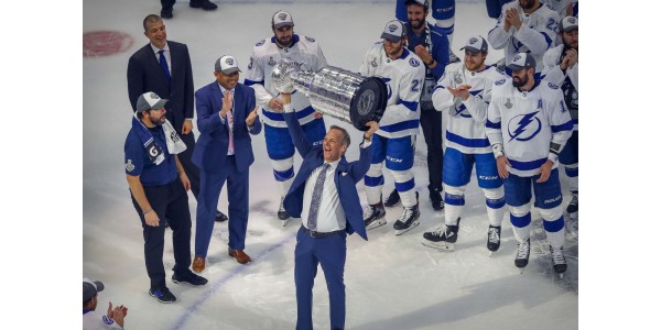 Tampa Bay Lightning drži vodstvo od 3-1 Tampa Bay Lightning drži vodstvo od 3-1